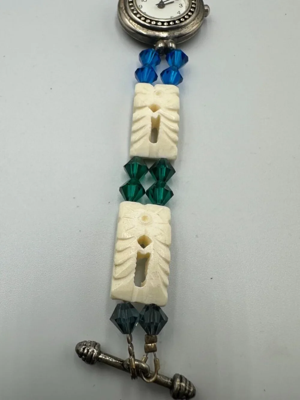 Geneva Watch Women Silver Tone White Carved Beaded Band Toggle Clasp 7.25 Inch